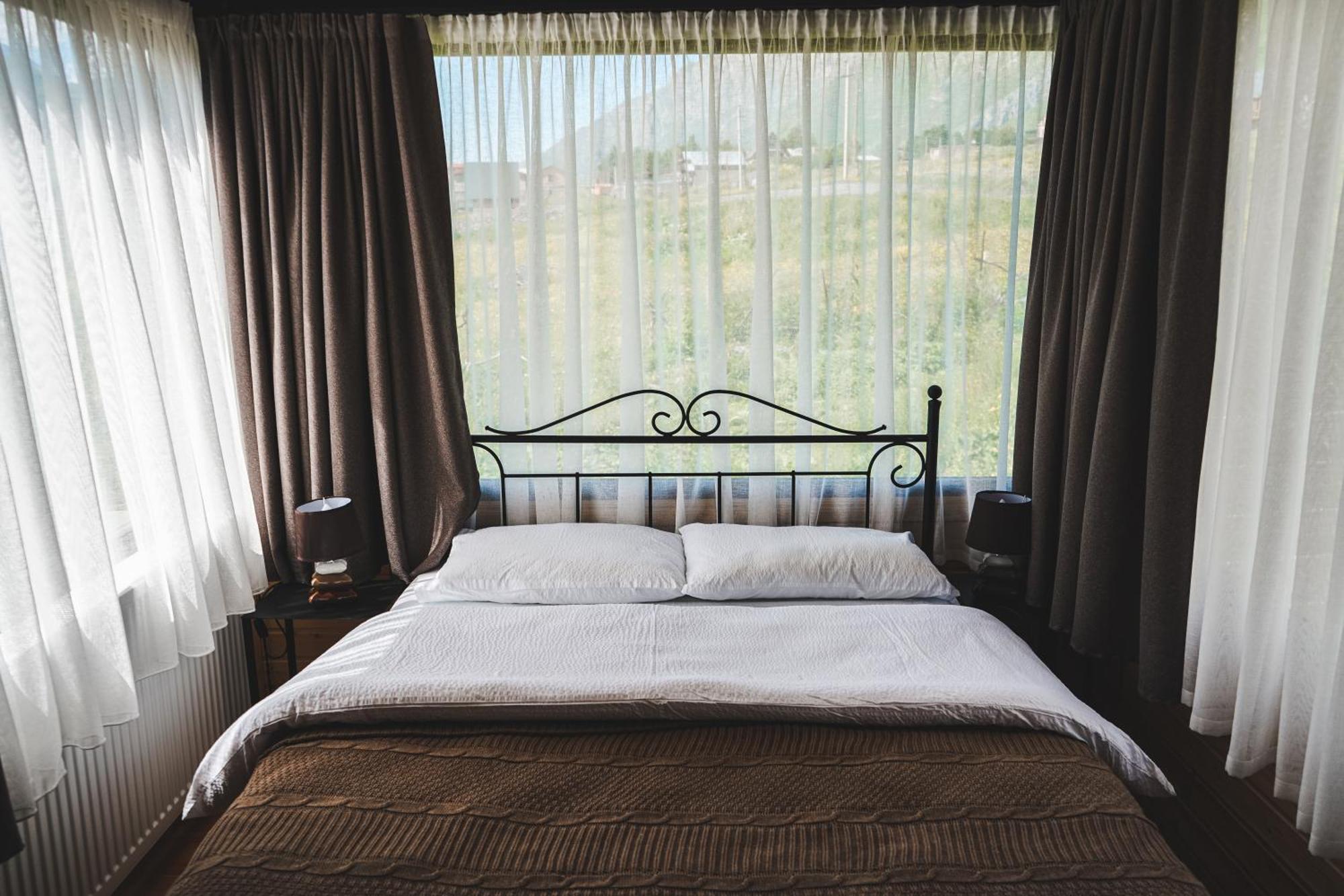 Traveler'S Cottages In Kazbegi Εξωτερικό φωτογραφία