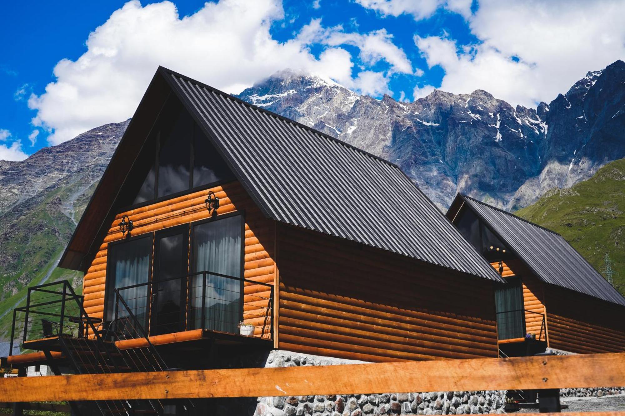 Traveler'S Cottages In Kazbegi Εξωτερικό φωτογραφία