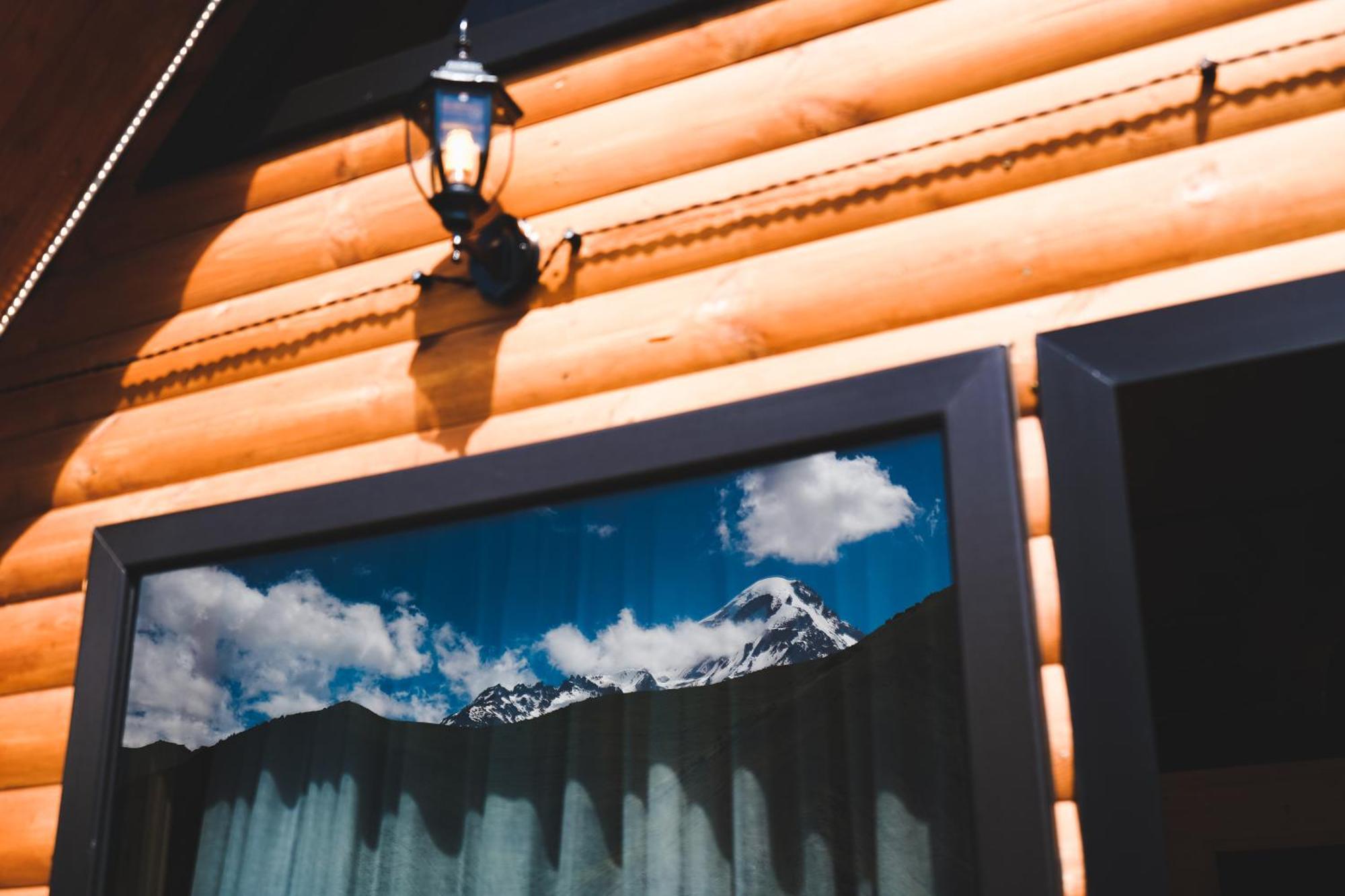 Traveler'S Cottages In Kazbegi Εξωτερικό φωτογραφία