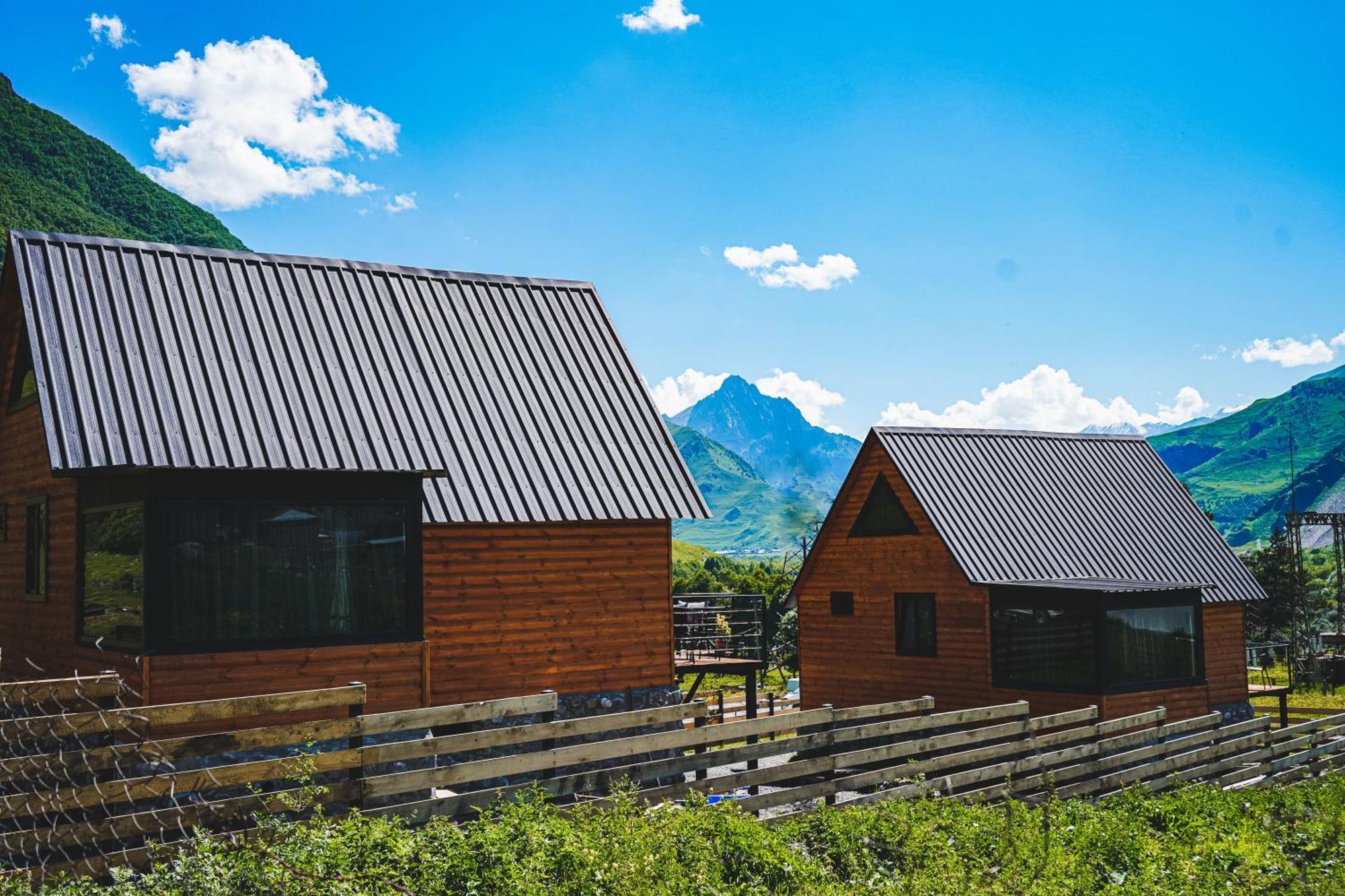 Traveler'S Cottages In Kazbegi Εξωτερικό φωτογραφία